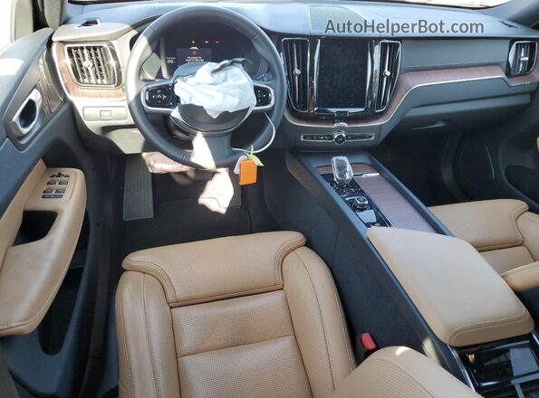 YV4L12RMXR1711687 2024 VOLVO XC60 White Vista del salpicadero