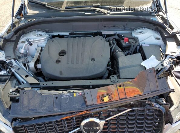 YV4L12RMXR1711687 2024 VOLVO XC60 White Vista del compartimento del motor