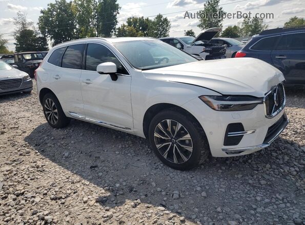 YV4L12RN3P1374737 2023 VOLVO XC60 White 