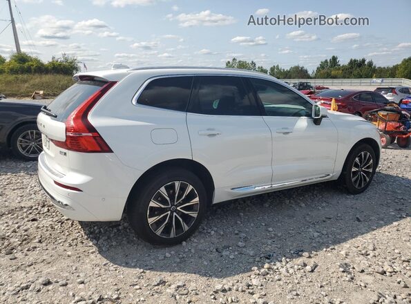 YV4L12RN3P1374737 2023 VOLVO XC60 White 