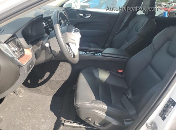 YV4L12RN3P1374737 2023 VOLVO XC60 White 