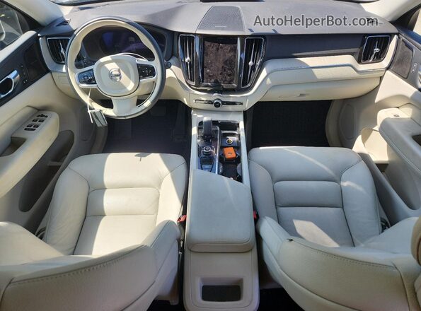 YV4L12RW0P1335189 2023 VOLVO XC60 White 