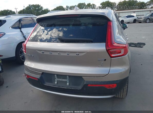 YV4L12UFXR2229918 2024 VOLVO XC40 Brown 