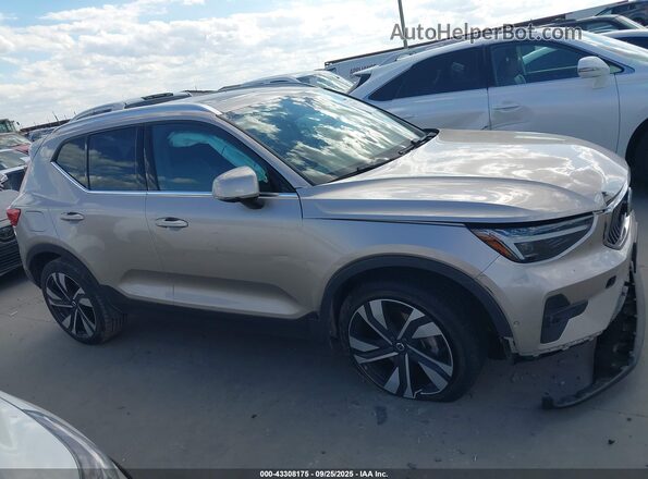 YV4L12UFXR2229918 2024 VOLVO XC40 Brown Սալոնի 360 աստիճան տեսք