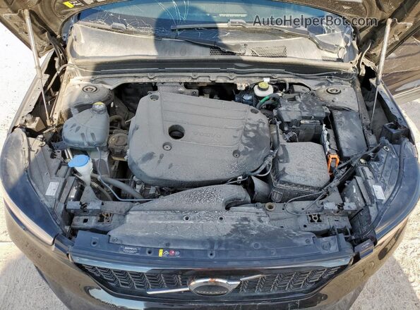 YV4L12UK4R2285656 2024 VOLVO XC40 Черный 