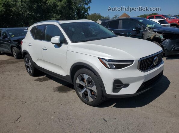 YV4L12UN5P2014287 2023 VOLVO XC40 Белый 