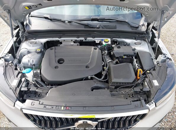 YV4L12UN9P2075643 2023 VOLVO XC40 Silver უკანა ხედი