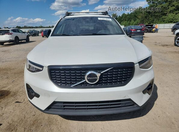 YV4L12UW2P2049894 2023 VOLVO XC40 Белый 