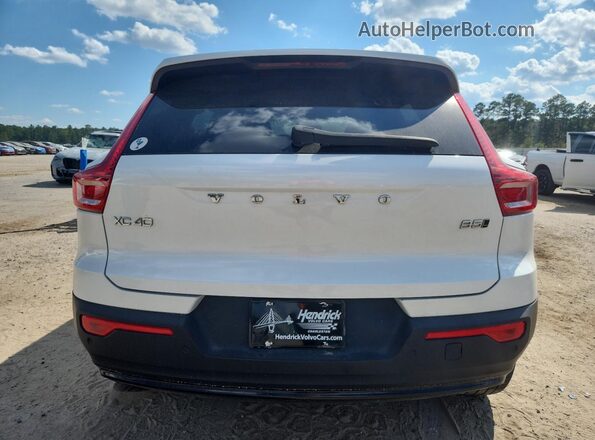 YV4L12UW2P2049894 2023 VOLVO XC40 Белый 
