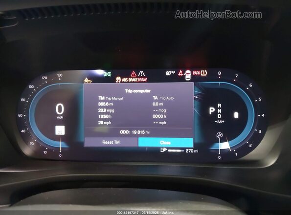 YV4L12UWXP2104172 2023 VOLVO XC40 Black Vista de los asientos traseros