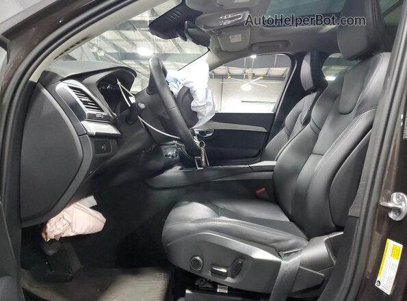 YV4M12PJ1S1322892 2025 VOLVO XC90 Серый Вид салона спереди