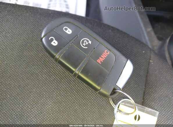 ZACCJBAB2JPH59069 2018 JEEP RENEGADE Green Առջևի վահանակի տեսք