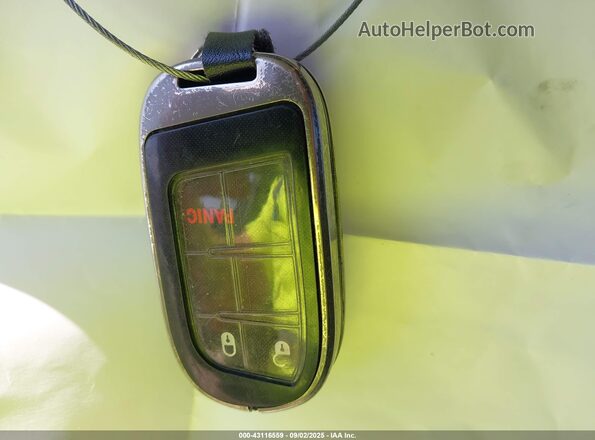 ZACNJCBB7MPM80084 2021 JEEP RENEGADE Gray Widok deski rozdzielczej