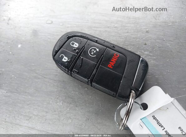 ZACNJCBB7MPN26318 2021 JEEP RENEGADE Teal Առջևի վահանակի տեսք