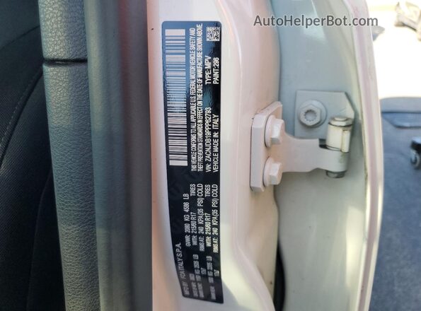 ZACNJDB19PPP62793 2023 JEEP RENEGADE White 