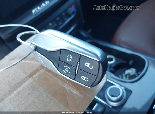 ZAM57XSA6H1215478 2017 MASERATI GHIBLI Красный 