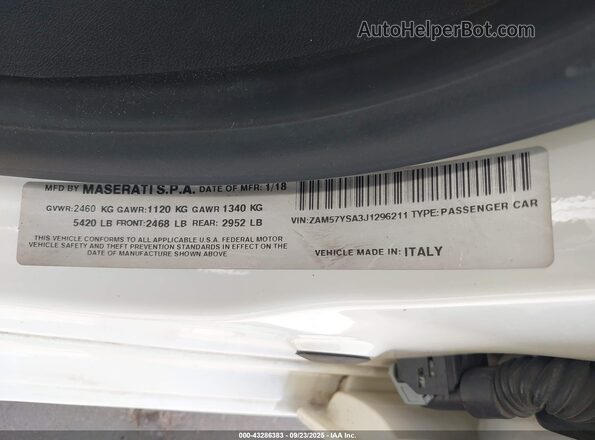 ZAM57YSA3J1296211 2018 MASERATI GHIBLI White Вид підкапотного простору