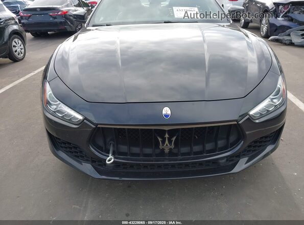 ZAM57YSA3K1325062 2019 MASERATI GHIBLI Black 