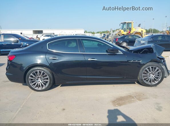 ZAM57YSM8N1385630 2022 MASERATI GHIBLI Black Vista interior trasera