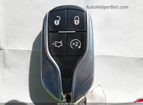 ZAM57YTS0K1332378 2019 MASERATI GHIBLI Gray წინა პანელის ხედი