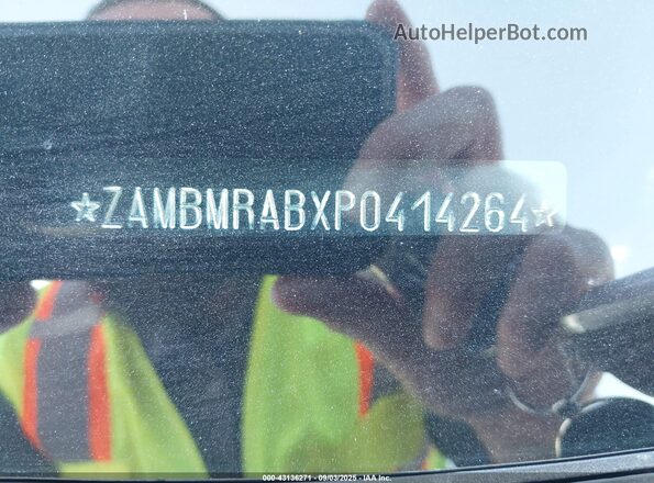 ZAMBMRABXP0414264 2023 MASERATI MC20 Gray Engine compartment view