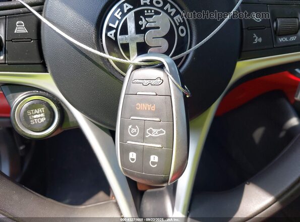 ZARFAECN2H7552362 2017 ALFA ROMEO GIULIA Gray 