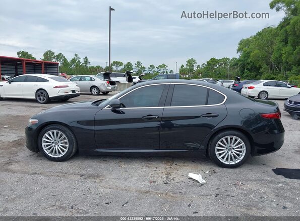 ZARFAMAN0M7648062 2021 ALFA ROMEO GIULIA Black Widok wnętrza 360 stopni