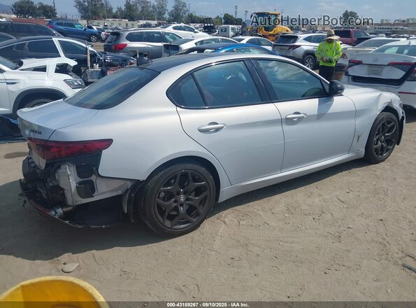 ZARFAMAN6M7647367 2021 ALFA ROMEO GIULIA Silver 