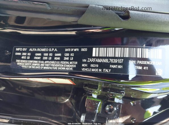 ZARFAMAN8L7639107 2020 ALFA ROMEO GIULIA Черный Вид подкапотного пространства
