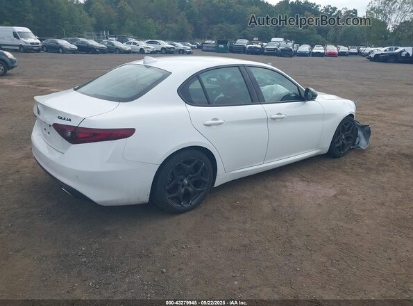 ZARFAMAN9M7647962 2021 ALFA ROMEO GIULIA White Հետևի աջ
