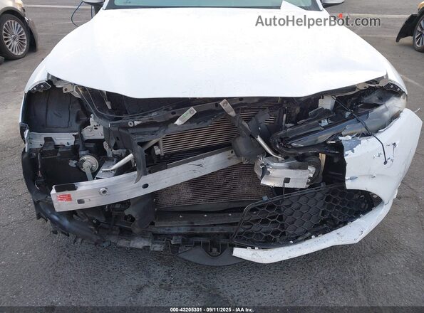 ZARFAMBN7N7663299 2022 ALFA ROMEO GIULIA White Вид спереду