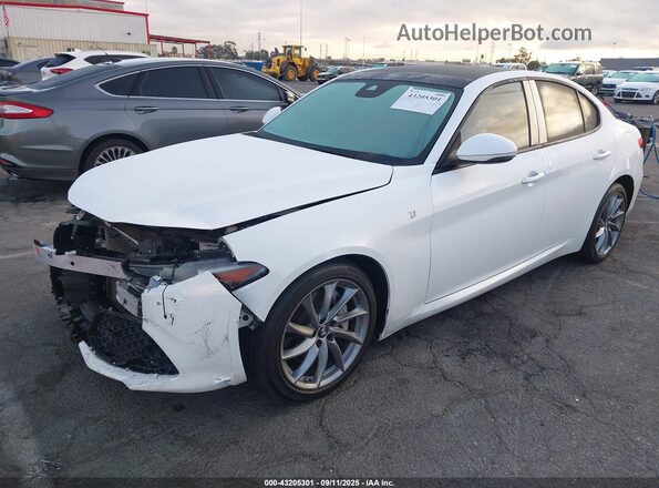 ZARFAMBN7N7663299 2022 ALFA ROMEO GIULIA White Передня ліва чверть