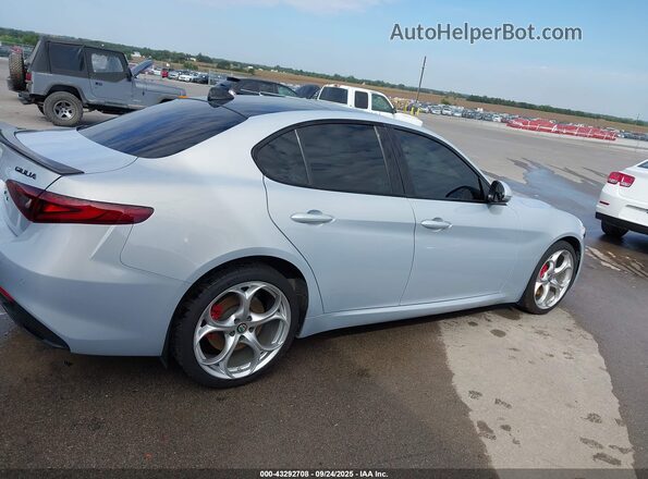 ZARFANBN0M7645487 2021 ALFA ROMEO GIULIA Silver Vista interior de 360 grados