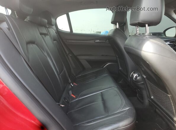 ZASFAKAN6J7B75480 2018 ALFA ROMEO STELVIO Красный 