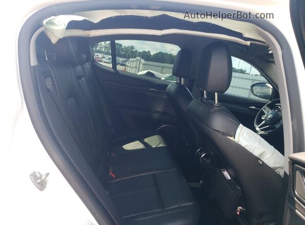 ZASFAKAN9J7B71486 2018 ALFA ROMEO STELVIO Белый 