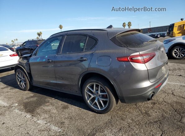 ZASFAKNN2J7C01955 2018 ALFA ROMEO STELVIO Серый 