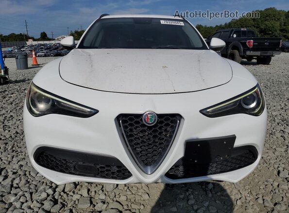 ZASFAKPN1J7C17402 2018 ALFA ROMEO STELVIO White 