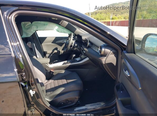 ZASNATAN4S3094131 2025 ALFA ROMEO OTHER Black Front interior view