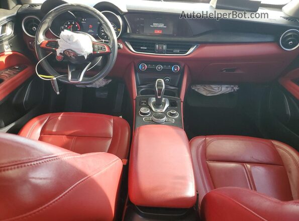 ZASPAJANXL7C76295 2020 ALFA ROMEO STELVIO Black Widok deski rozdzielczej