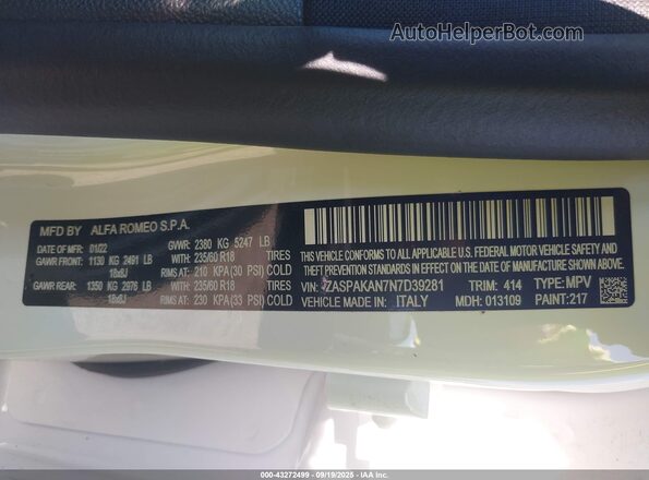 ZASPAKAN7N7D39281 2022 ALFA ROMEO STELVIO Белый Вид подкапотного пространства
