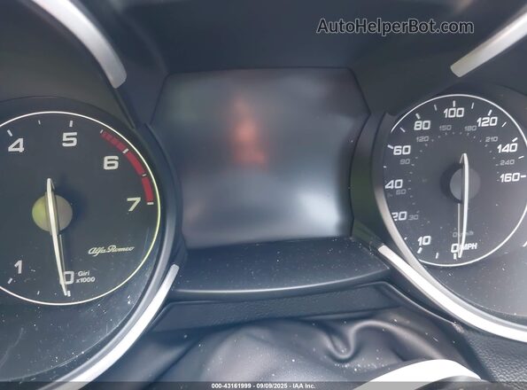 ZASPAKBN0N7D43347 2022 ALFA ROMEO STELVIO White 