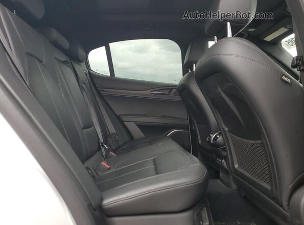 ZASPAKBN9N7D48174 2022 ALFA ROMEO STELVIO White 