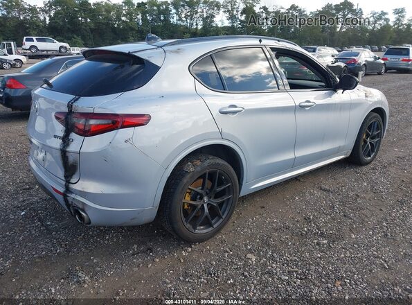 ZASPAKBNXM7D15294 2021 ALFA ROMEO STELVIO Gray Front view