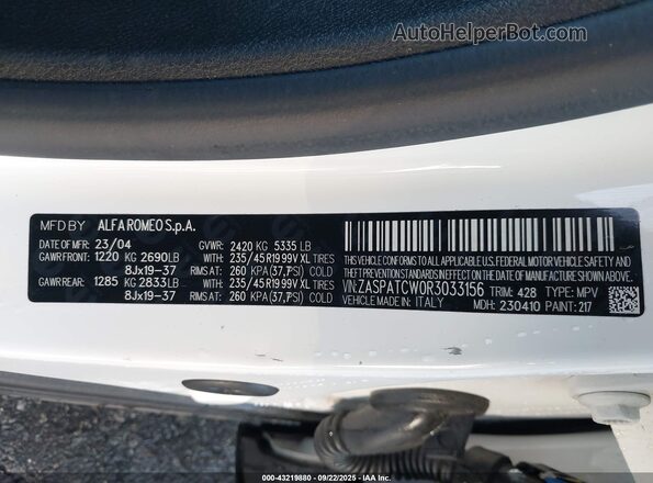 ZASPATCW0R3033156 2024 ALFA ROMEO OTHER White Engine compartment view