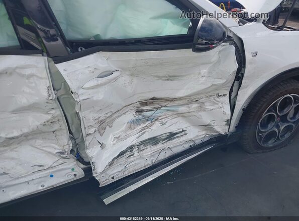 ZASPATCW5R3054164 2024 ALFA ROMEO OTHER White Вид спереду