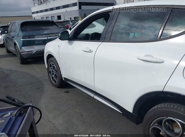 ZASPATCW5R3054164 2024 ALFA ROMEO OTHER White Панорамний вид салону 360°
