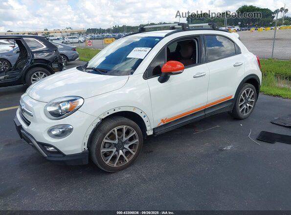 ZFBCFXCB9JP707448 2018 FIAT 500X White Vista tres cuartos delantera izquierda