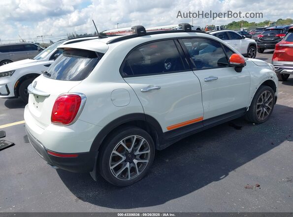 ZFBCFXCB9JP707448 2018 FIAT 500X White Trasero derecho