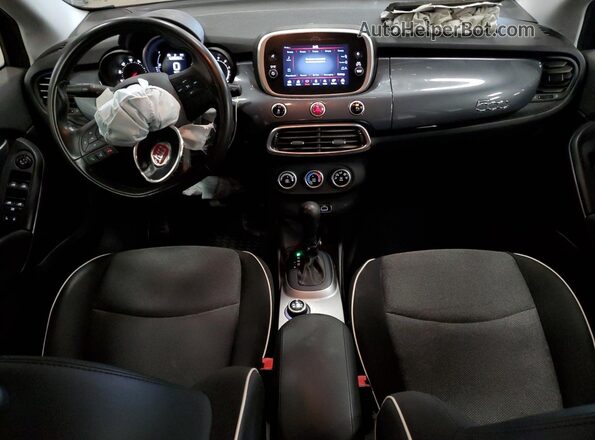 ZFBCFYAB8JP665203 2018 FIAT 500X Gray 