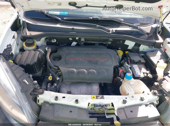 ZFBERFAT0G6B86823 2016 RAM PROMASTER CITY White Вид ззаду